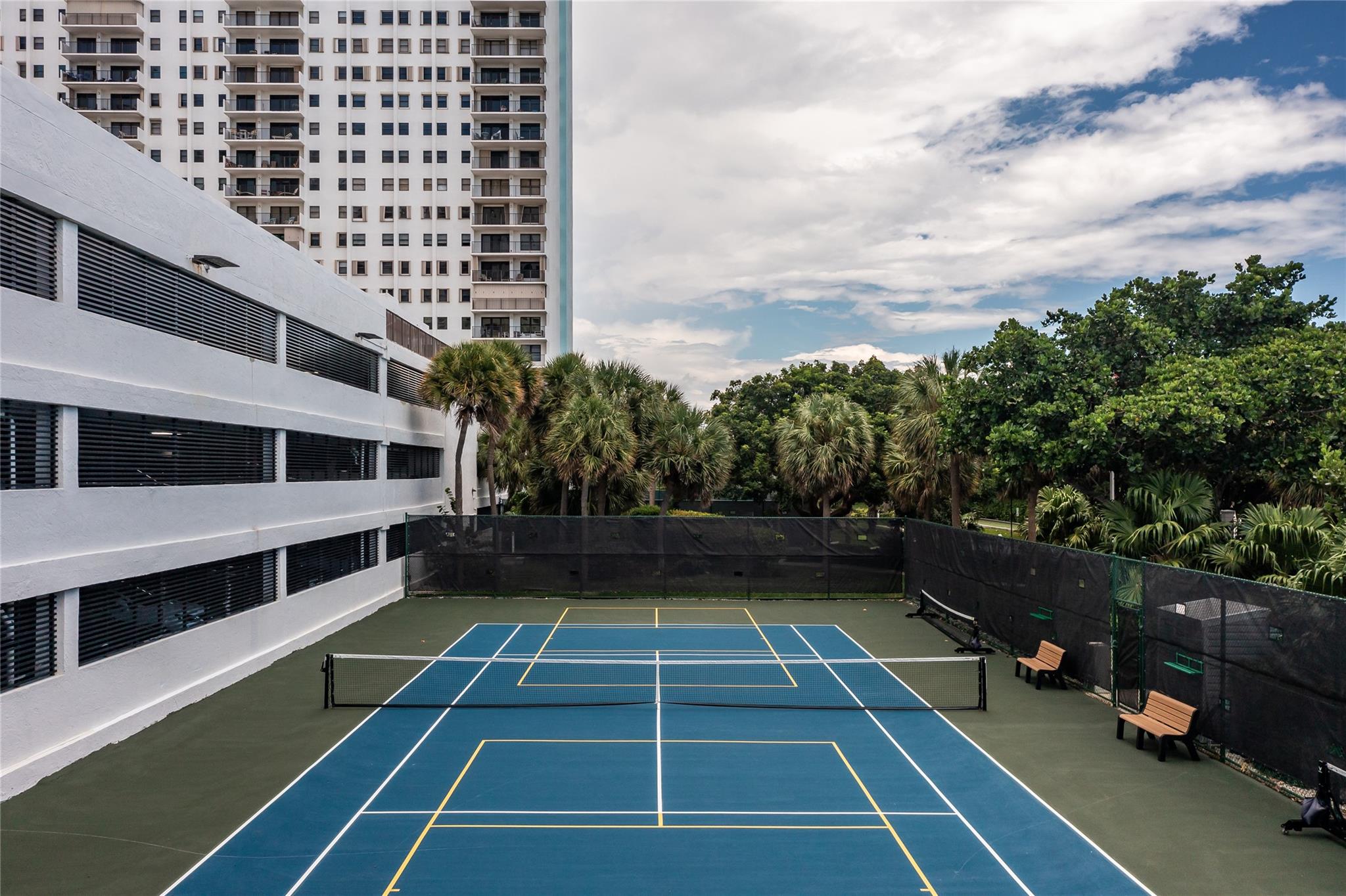 The Summit Condo - Residential