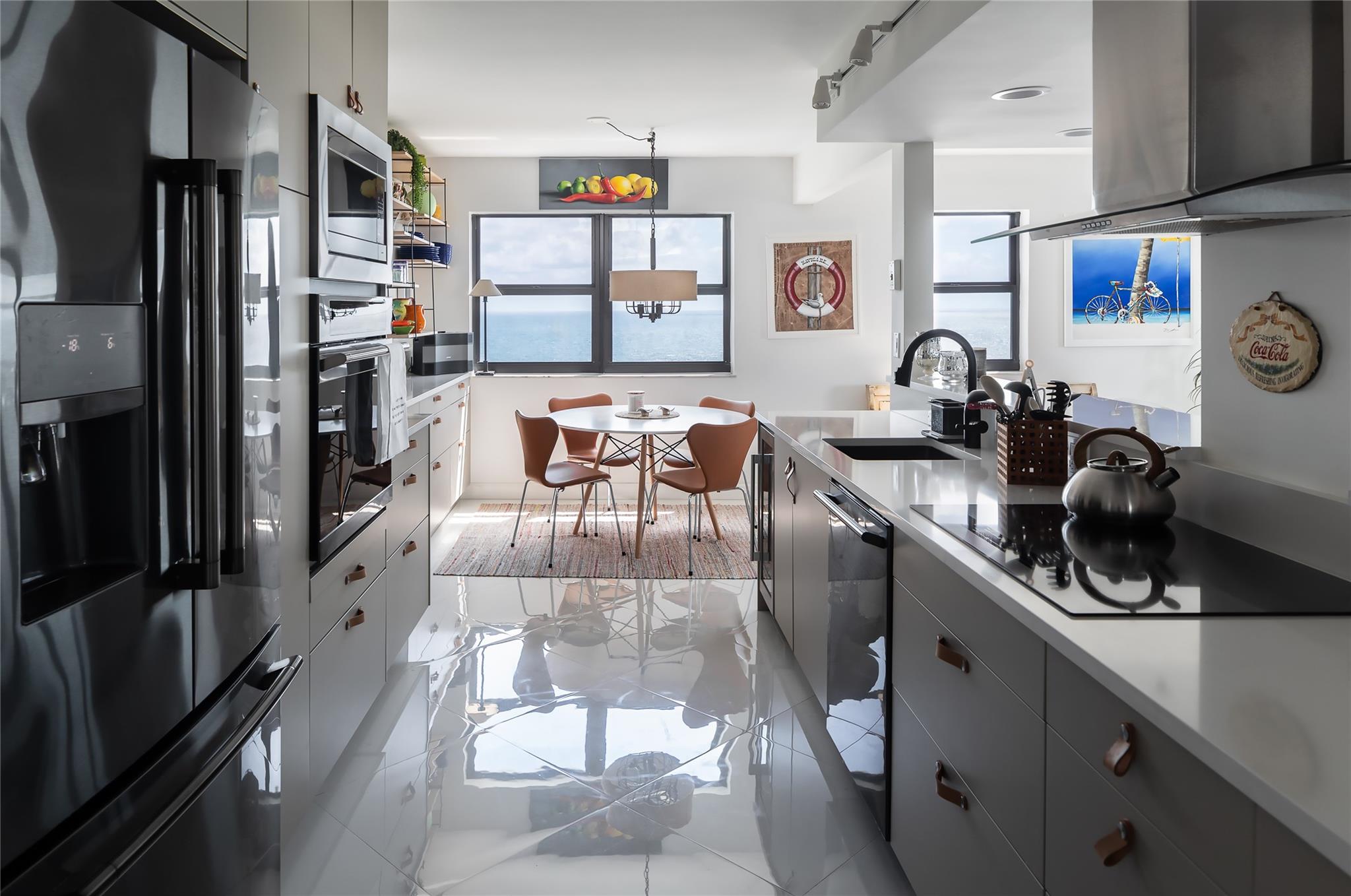 The Summit Condo - Residential