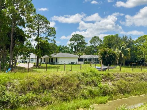 A home in Loxahatchee