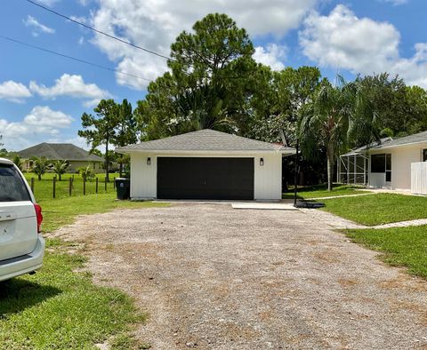 A home in Loxahatchee