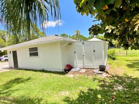 A home in Loxahatchee