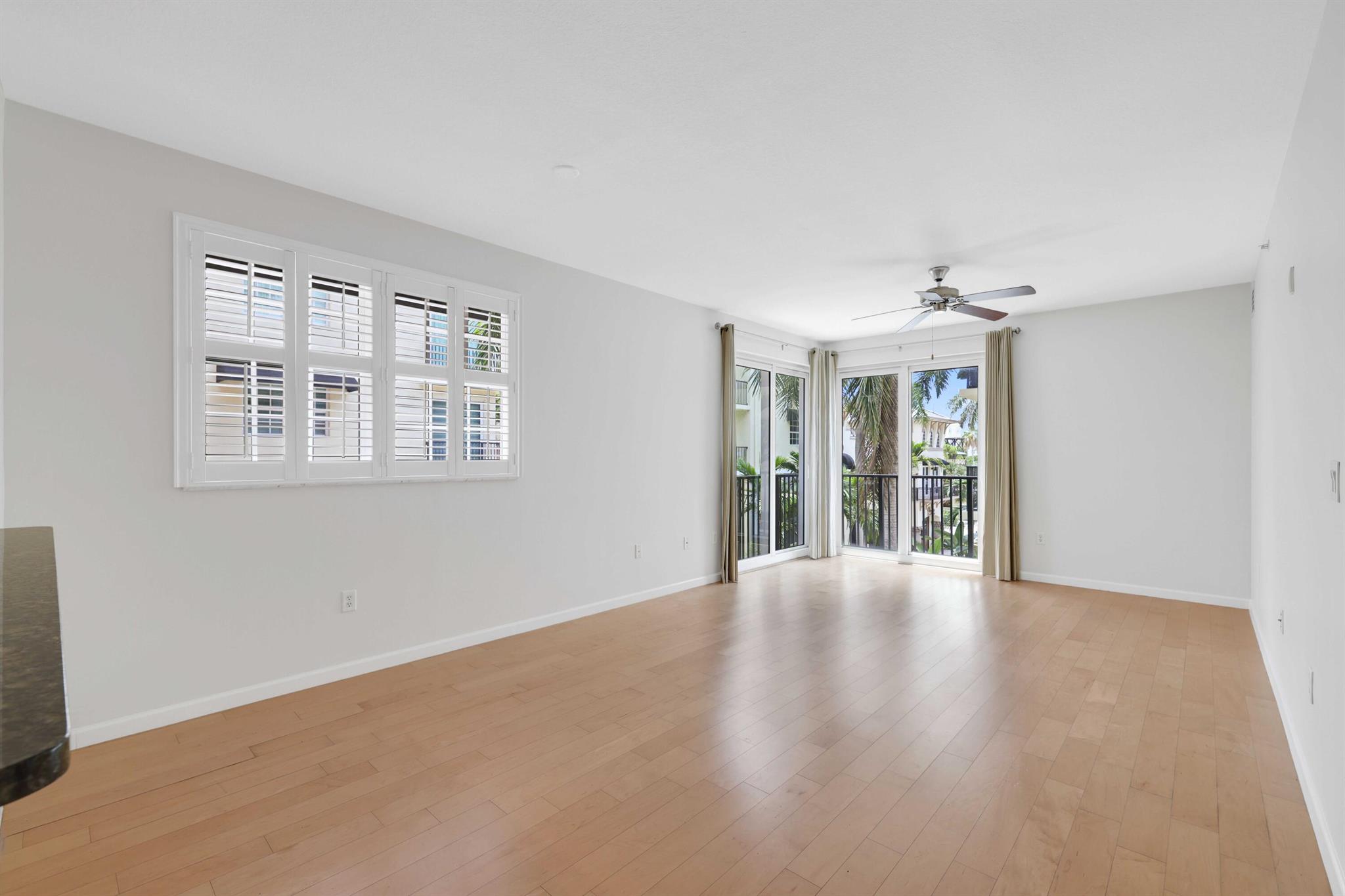 225 NE 1st Street 302