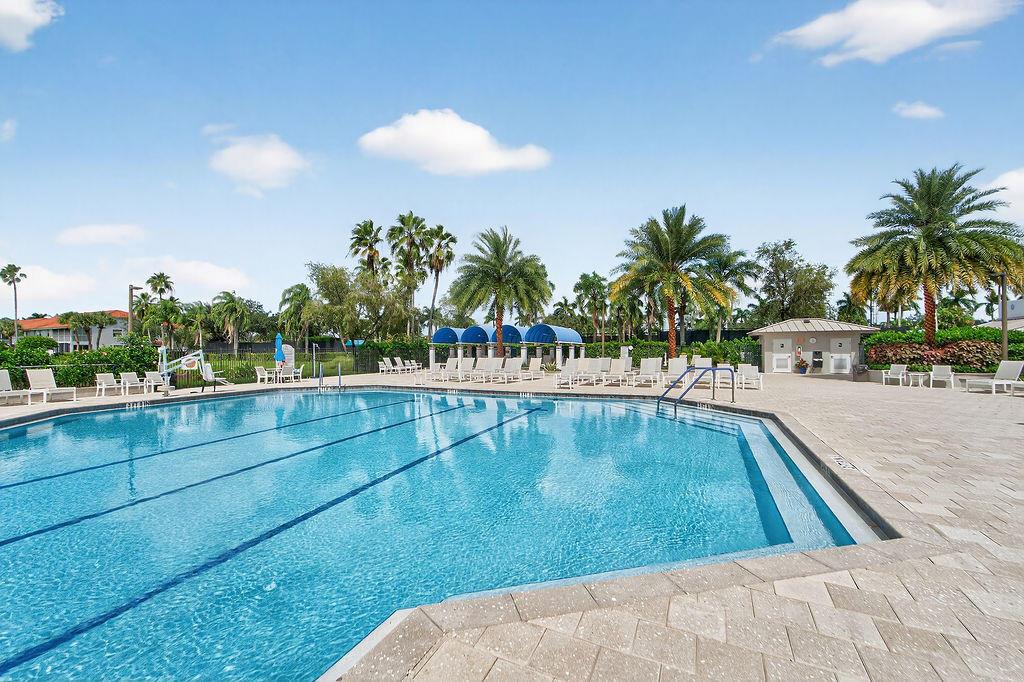 PALM ISLES I, II AND III - Residential Lease