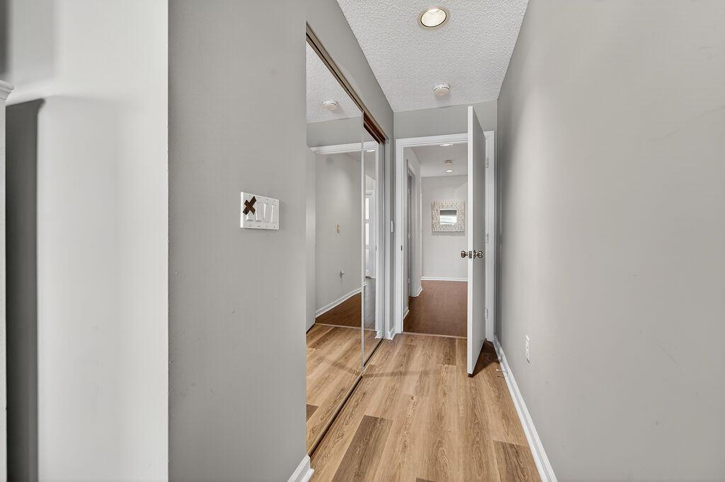 PALM ISLES I, II AND III - Residential Lease