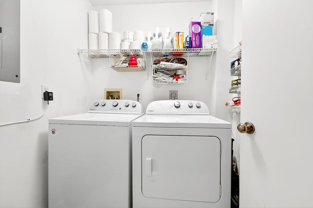 PALM ISLES I, II AND III - Residential Lease