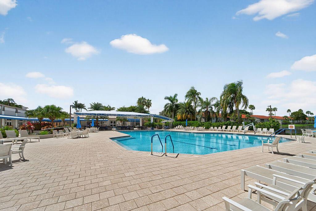 PALM ISLES I, II AND III - Residential Lease