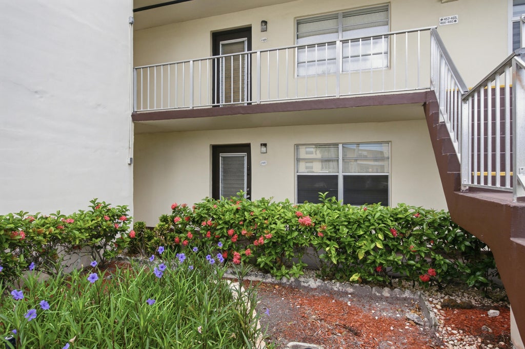 Photo of 441 Burgundy J Ave #441, Delray Beach, FL 33484 (MLS # B26045150)