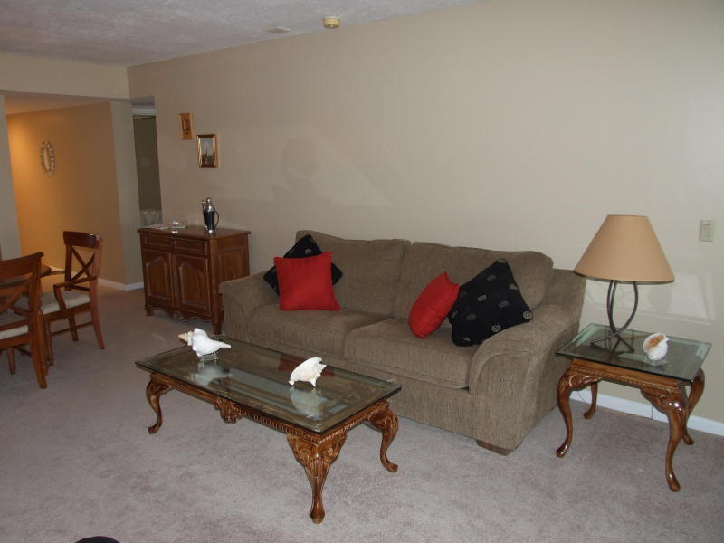 OCEANS AT THE BLUFFS - Residential Lease