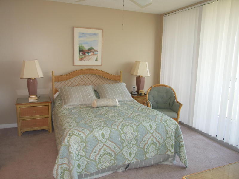 OCEANS AT THE BLUFFS - Residential Lease