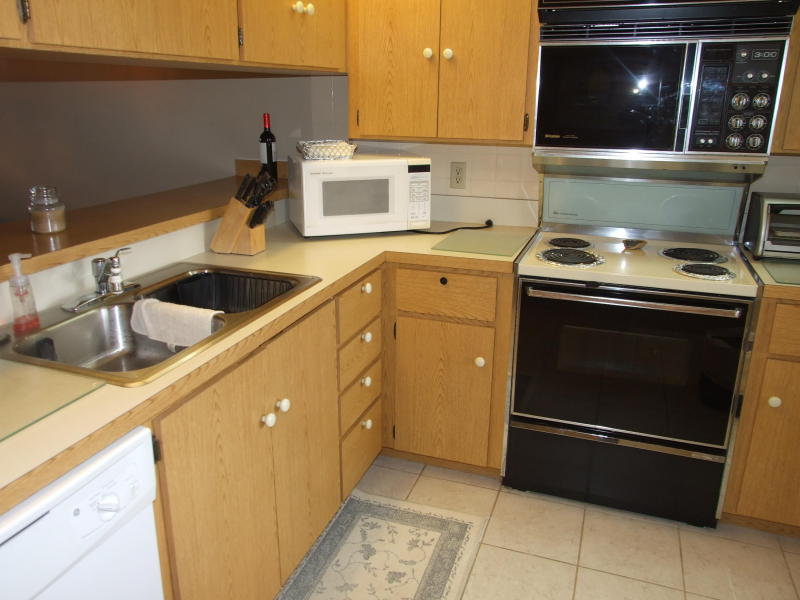 OCEANS AT THE BLUFFS - Residential Lease