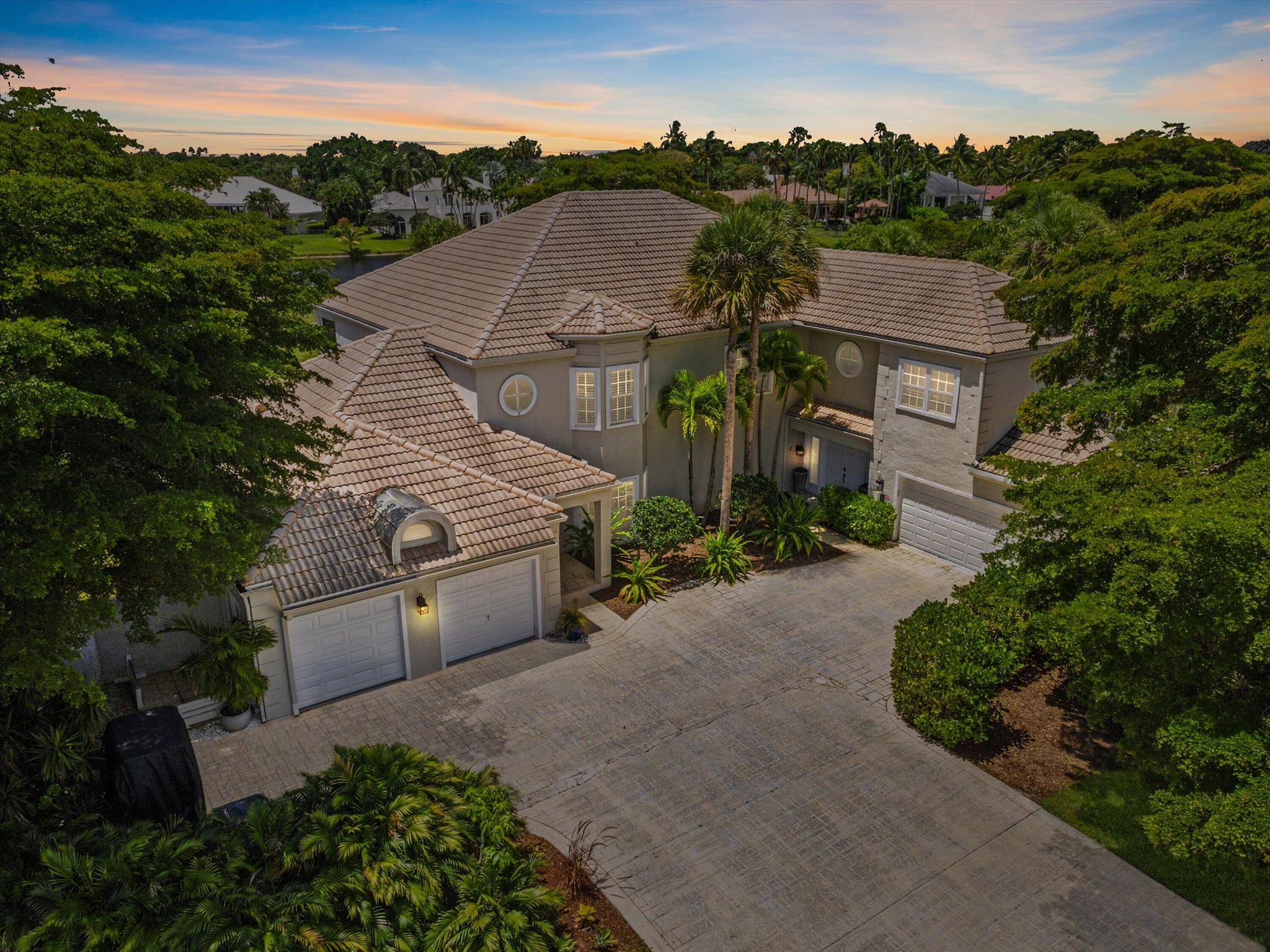 11813 Pebblewood Drive