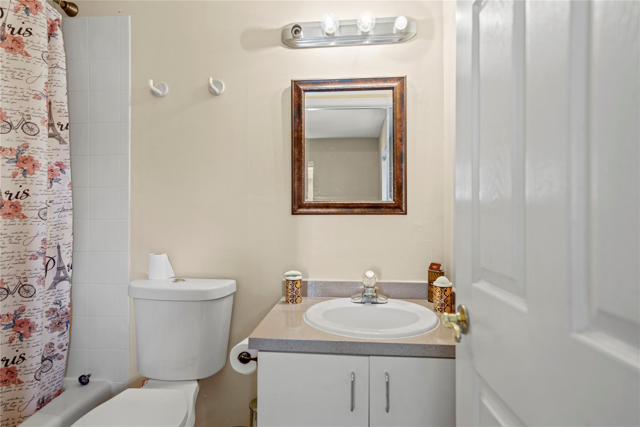 Plantation 23-28 B - Residential