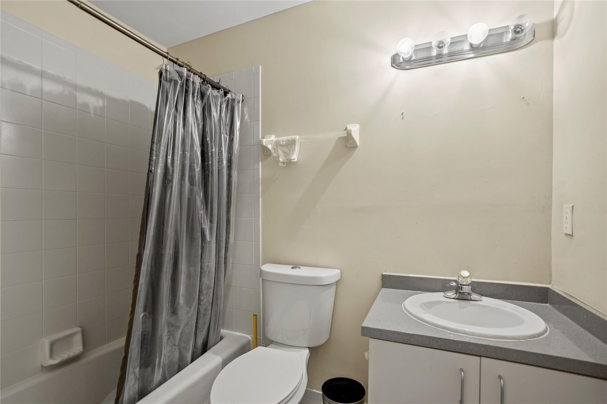 Plantation 23-28 B - Residential