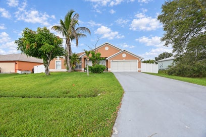 1392 SE ODONNELL Lane Port St Lucie FL 34983