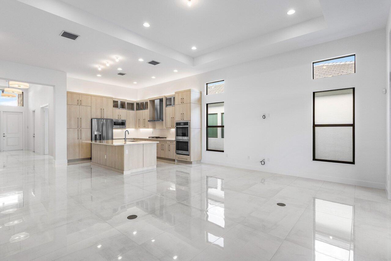 Valencia Grand - Residential