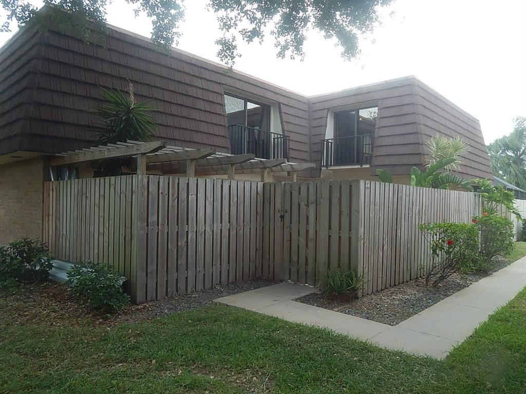 Photo of 1017 10th Lane, Palm Beach Gardens, FL 33418 (MLS # R10717598)