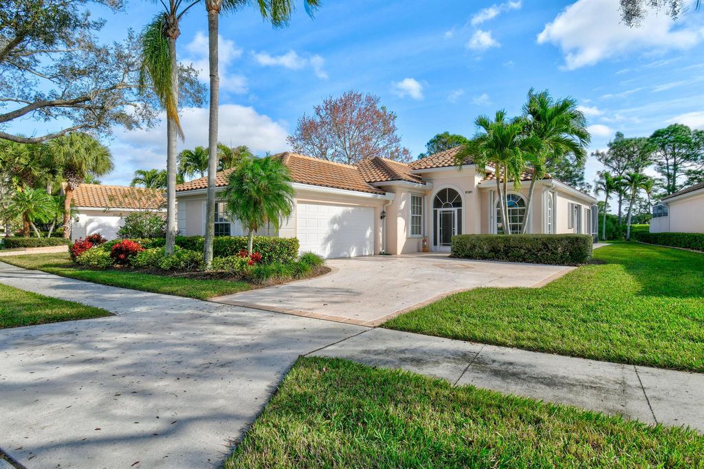 Photo of 8281 SE Palm Hammock Lane, Hobe Sound, FL 33455 (MLS # R10951377)
