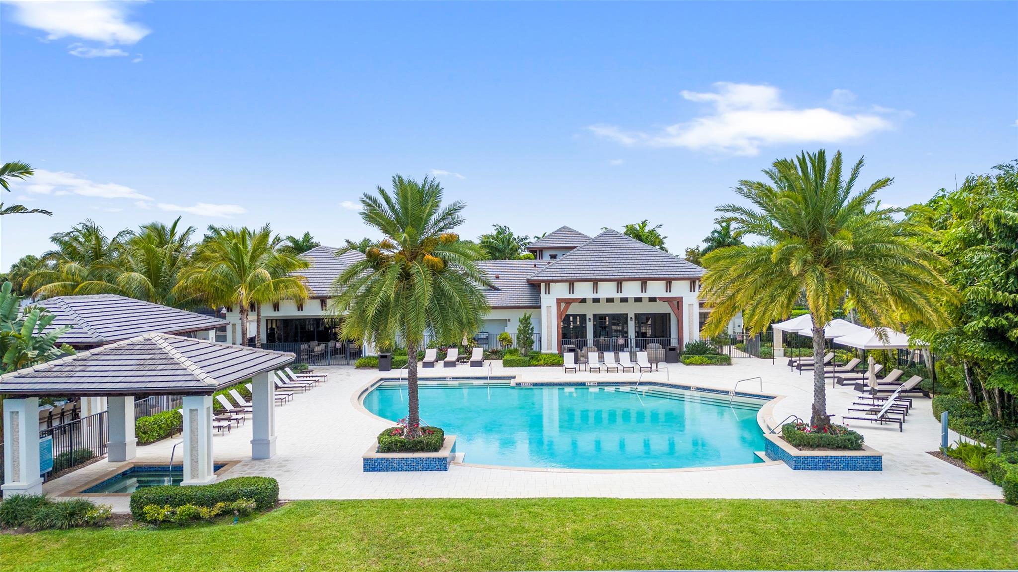Royal Palm Polo 4 - Residential