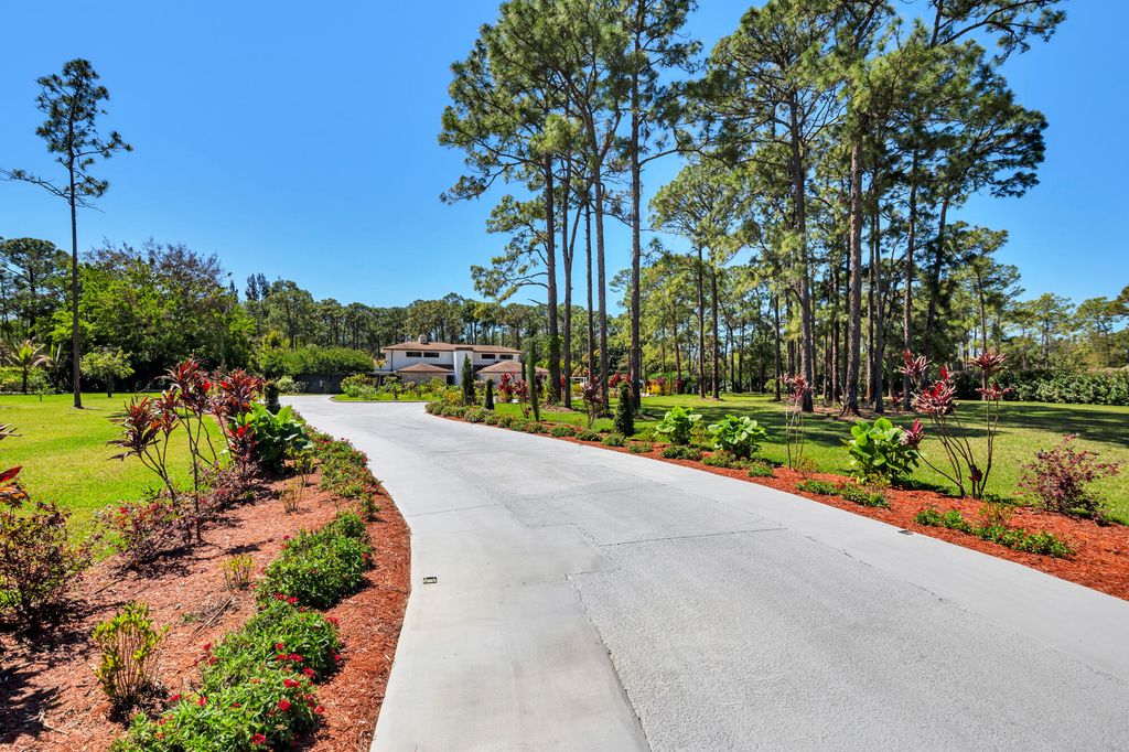 Photo of 14645 Black Bear Road, Palm Beach Gardens, FL 33418 (MLS # B26009581)