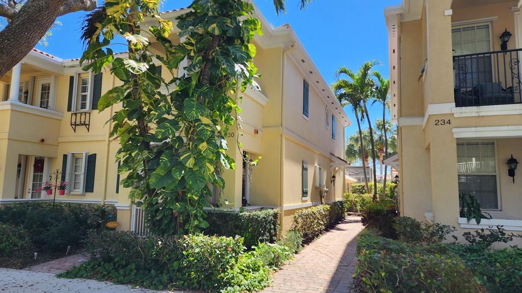 Photo of 230 Soriano Drive, Jupiter, FL 33458 (MLS # R10869809)