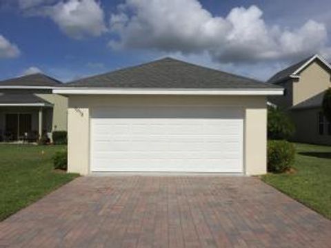 A home in Port Saint Lucie