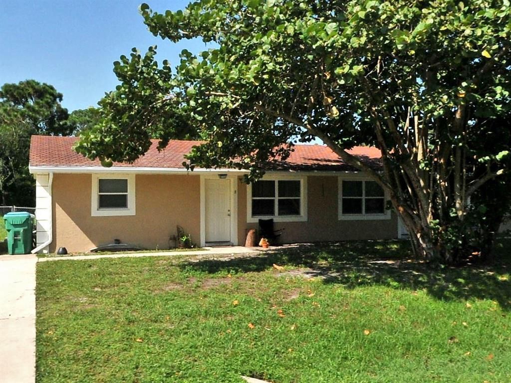 Photo of 6504 Palomar Parkway Pkwy #A&amp;B, Fort Pierce, FL 34951 (MLS # R10822714)