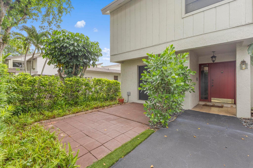Photo of 534 DEER CREEK WILDWOOD Lane E #534, Deerfield Beach, FL 33442 (MLS # B26072197)