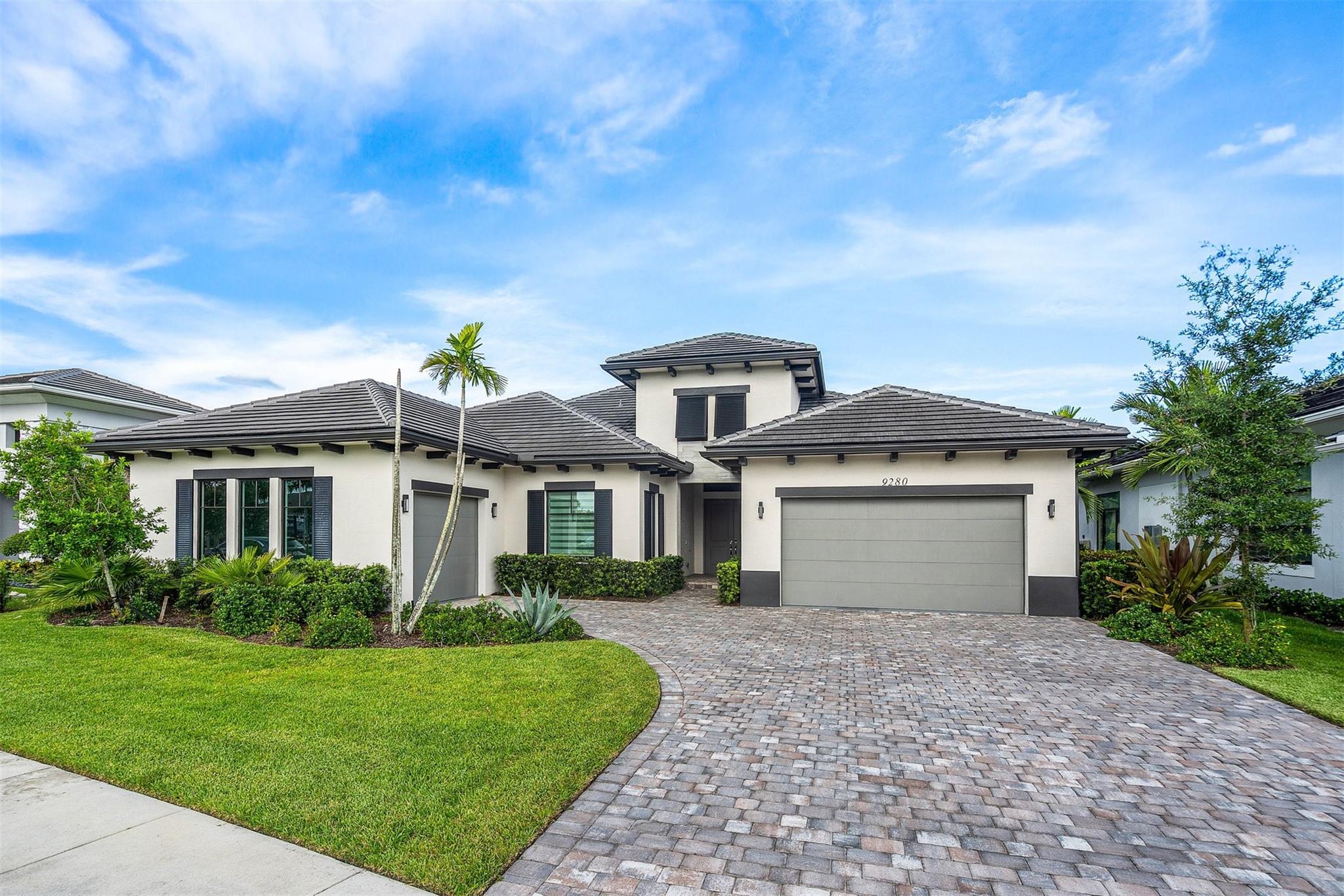 9280 Coral Isles Cir
