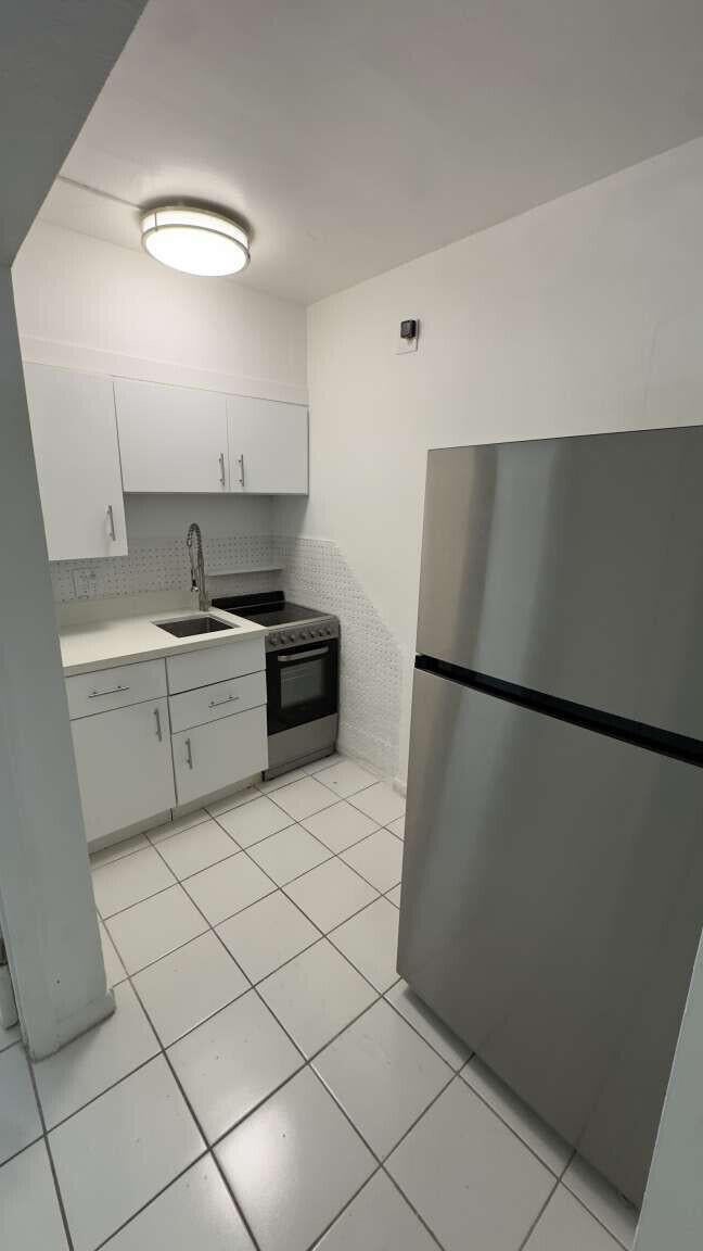 51 Edgewater Drive 4