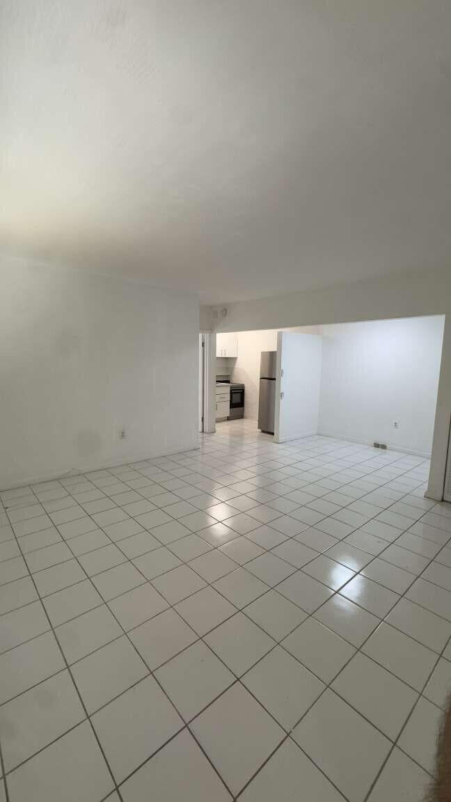 51 Edgewater Drive 4