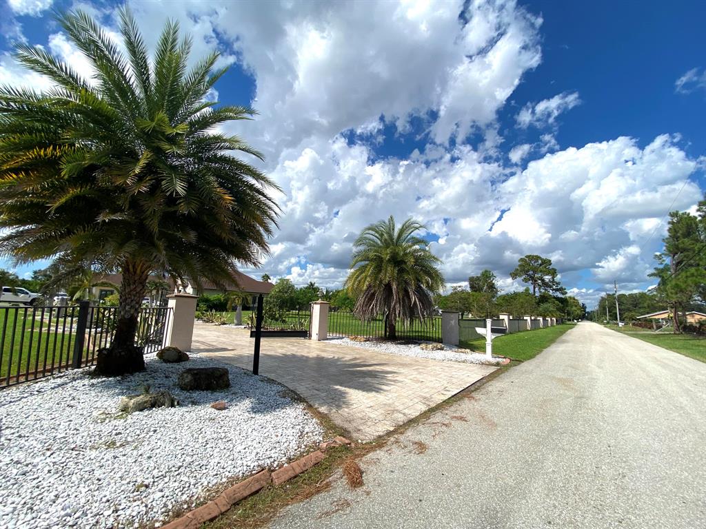 PALM BEACH FARMS CO 3 - Residential