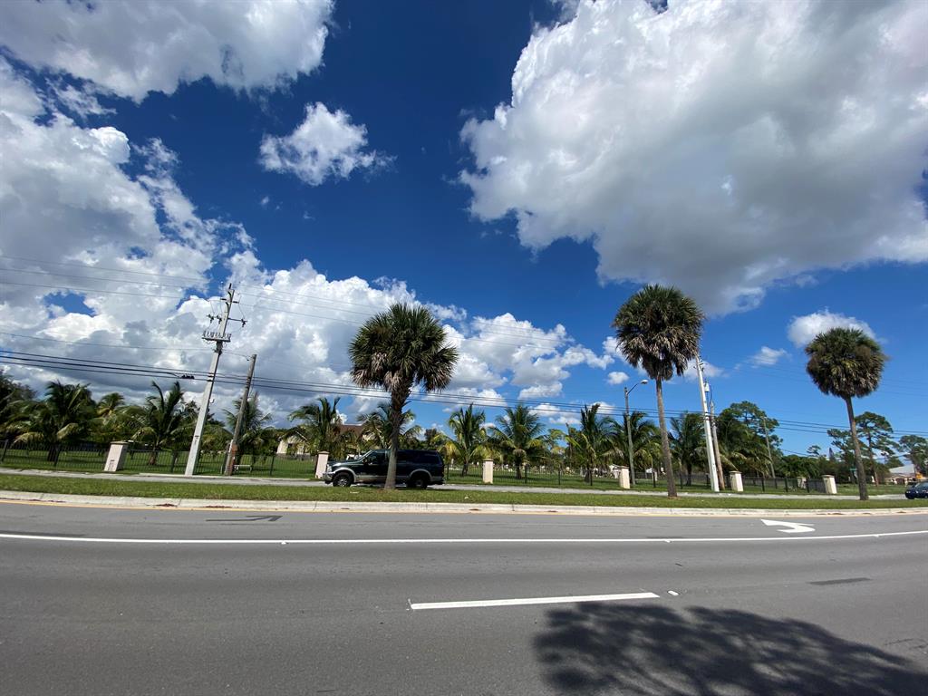 PALM BEACH FARMS CO 3 - Residential