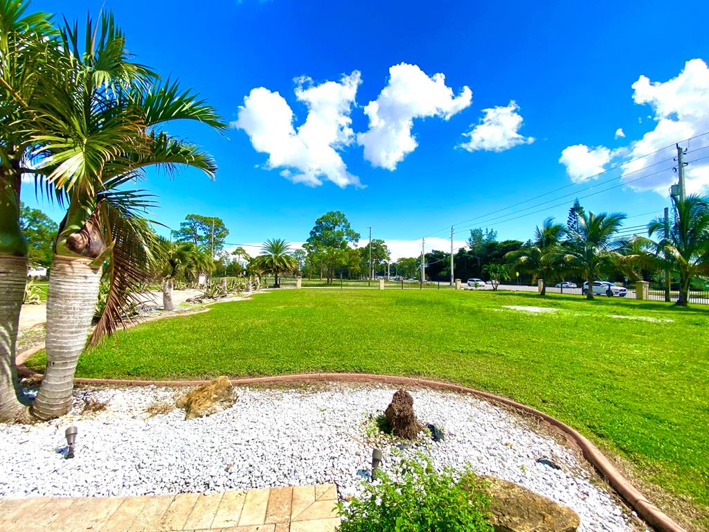 PALM BEACH FARMS CO 3 - Residential