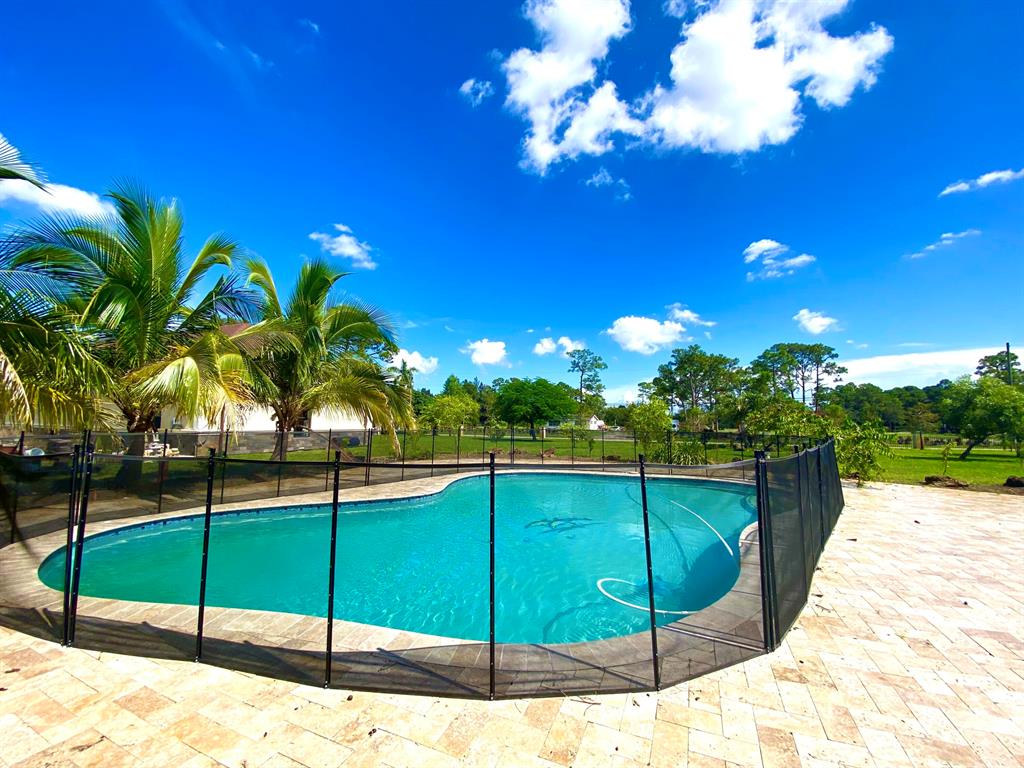 PALM BEACH FARMS CO 3 - Residential