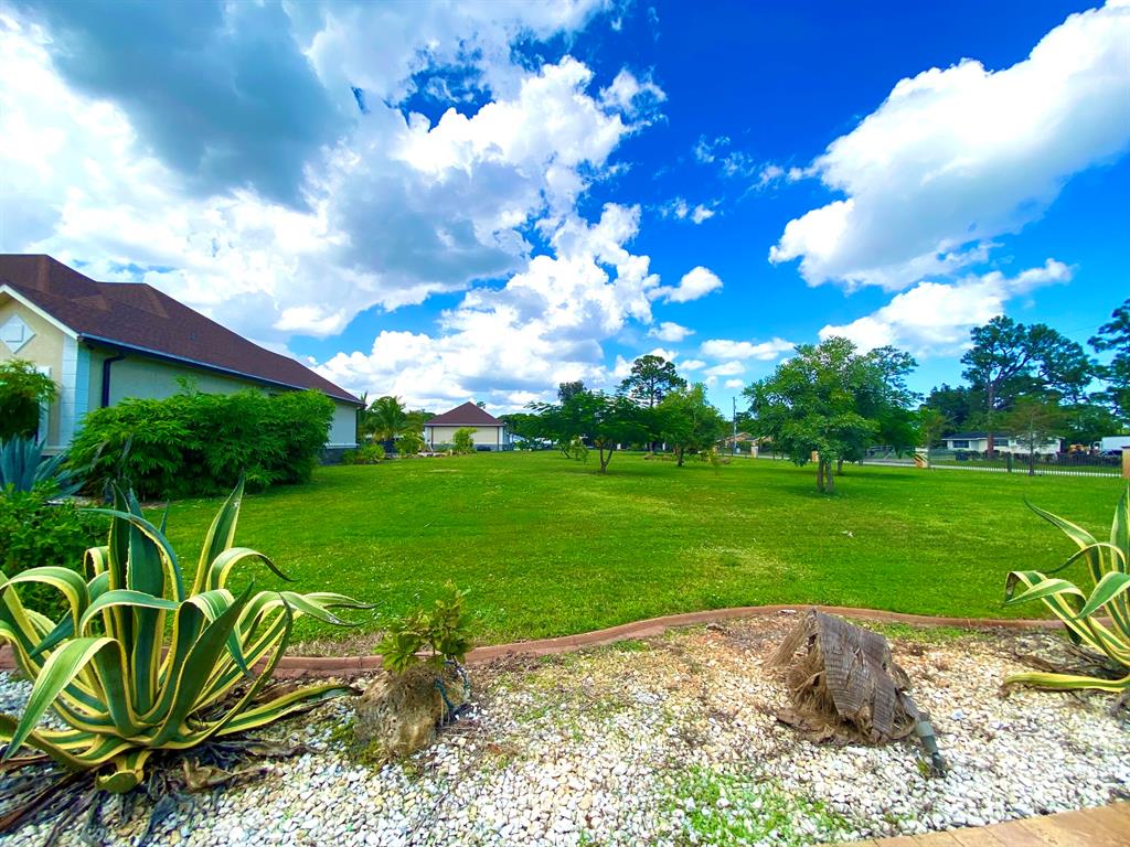 PALM BEACH FARMS CO 3 - Residential