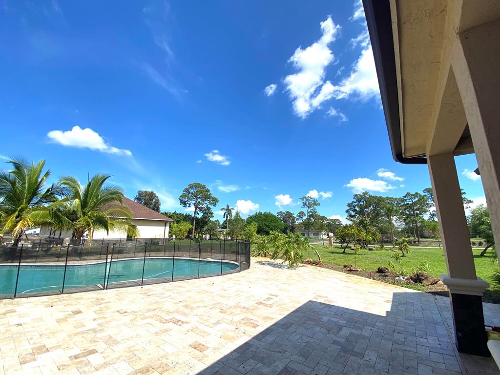 PALM BEACH FARMS CO 3 - Residential