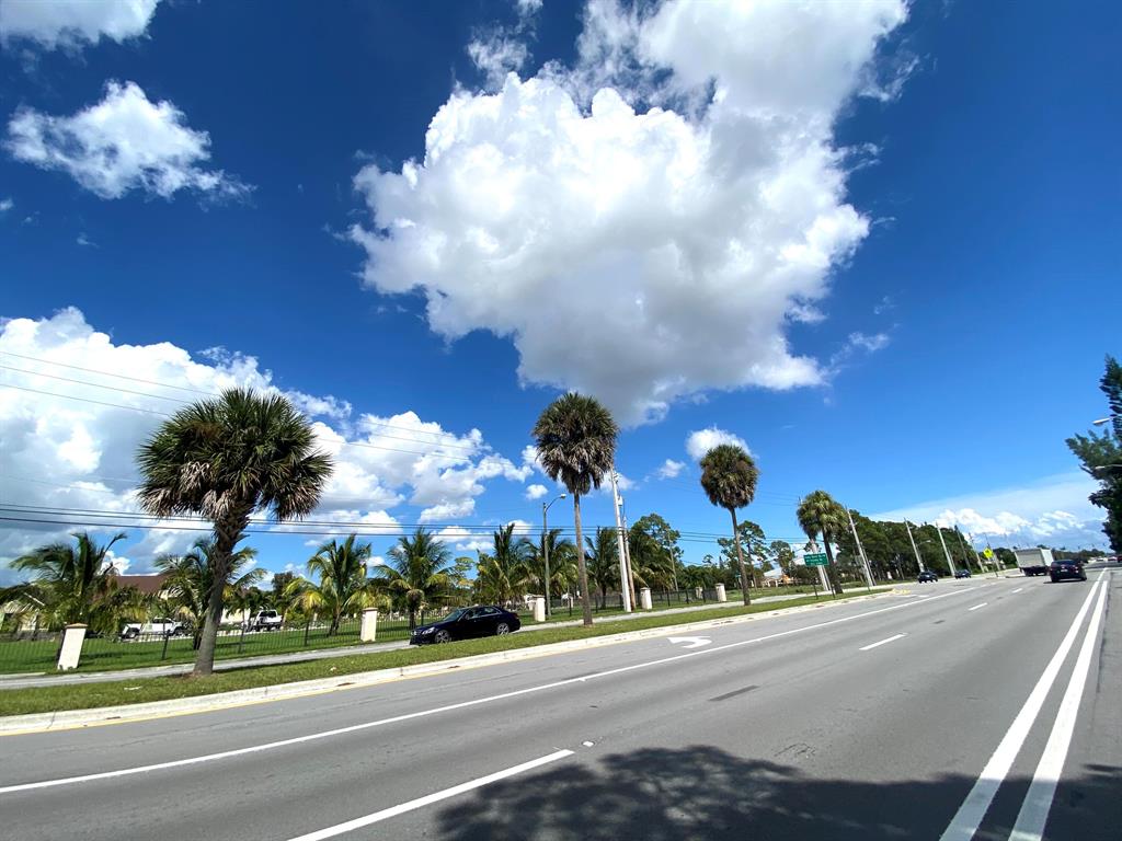 PALM BEACH FARMS CO 3 - Residential