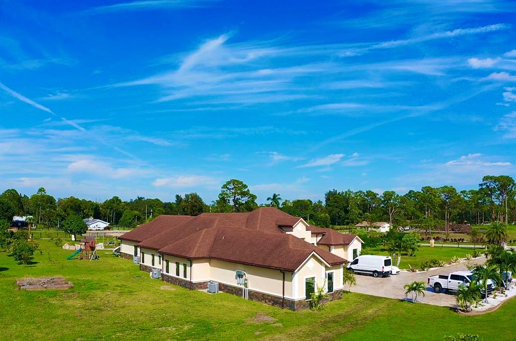 PALM BEACH FARMS CO 3 - Residential