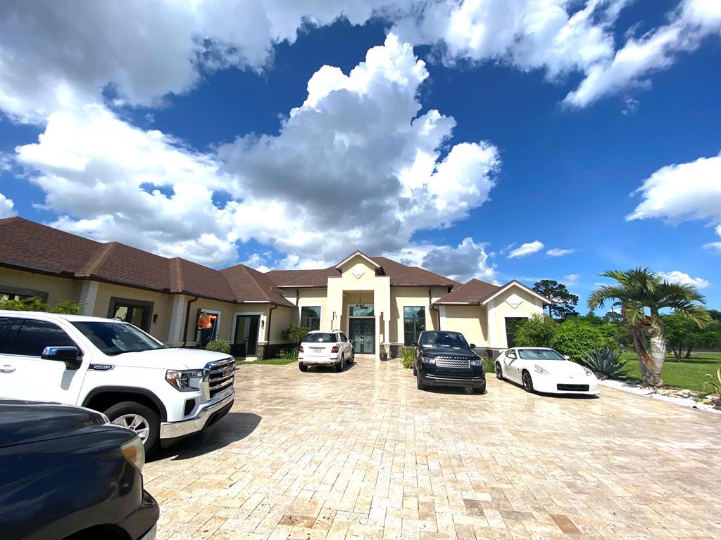 PALM BEACH FARMS CO 3 - Residential