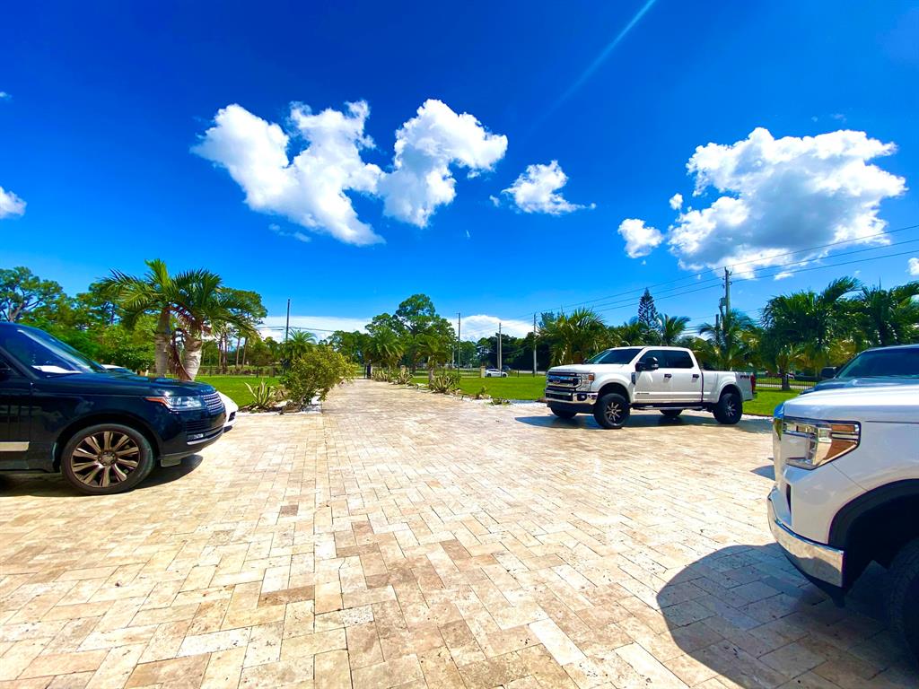 PALM BEACH FARMS CO 3 - Residential