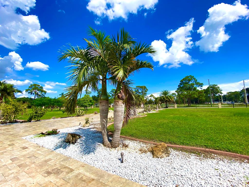 PALM BEACH FARMS CO 3 - Residential