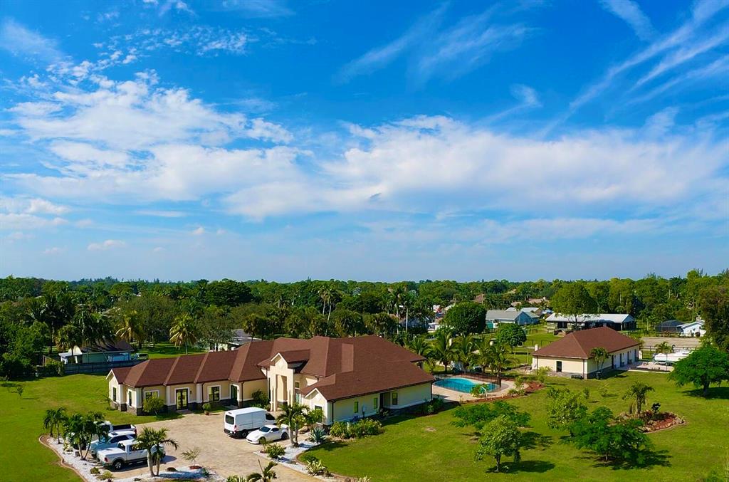 PALM BEACH FARMS CO 3 - Residential