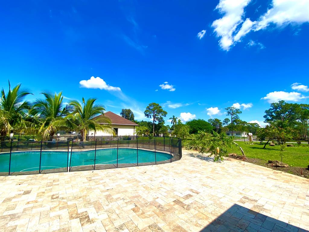 PALM BEACH FARMS CO 3 - Residential