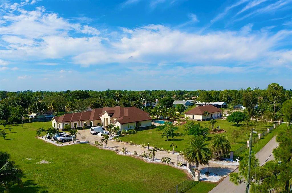 PALM BEACH FARMS CO 3 - Residential