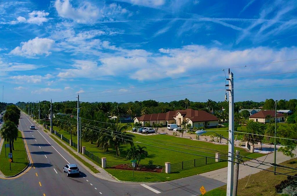 PALM BEACH FARMS CO 3 - Residential