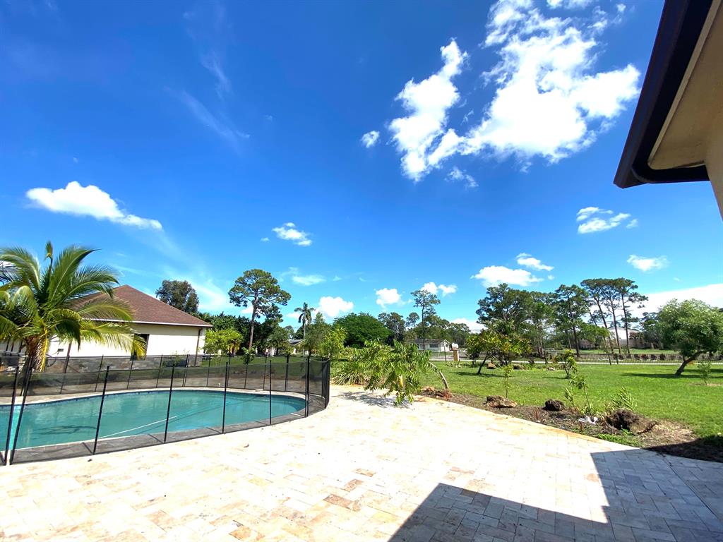 PALM BEACH FARMS CO 3 - Residential