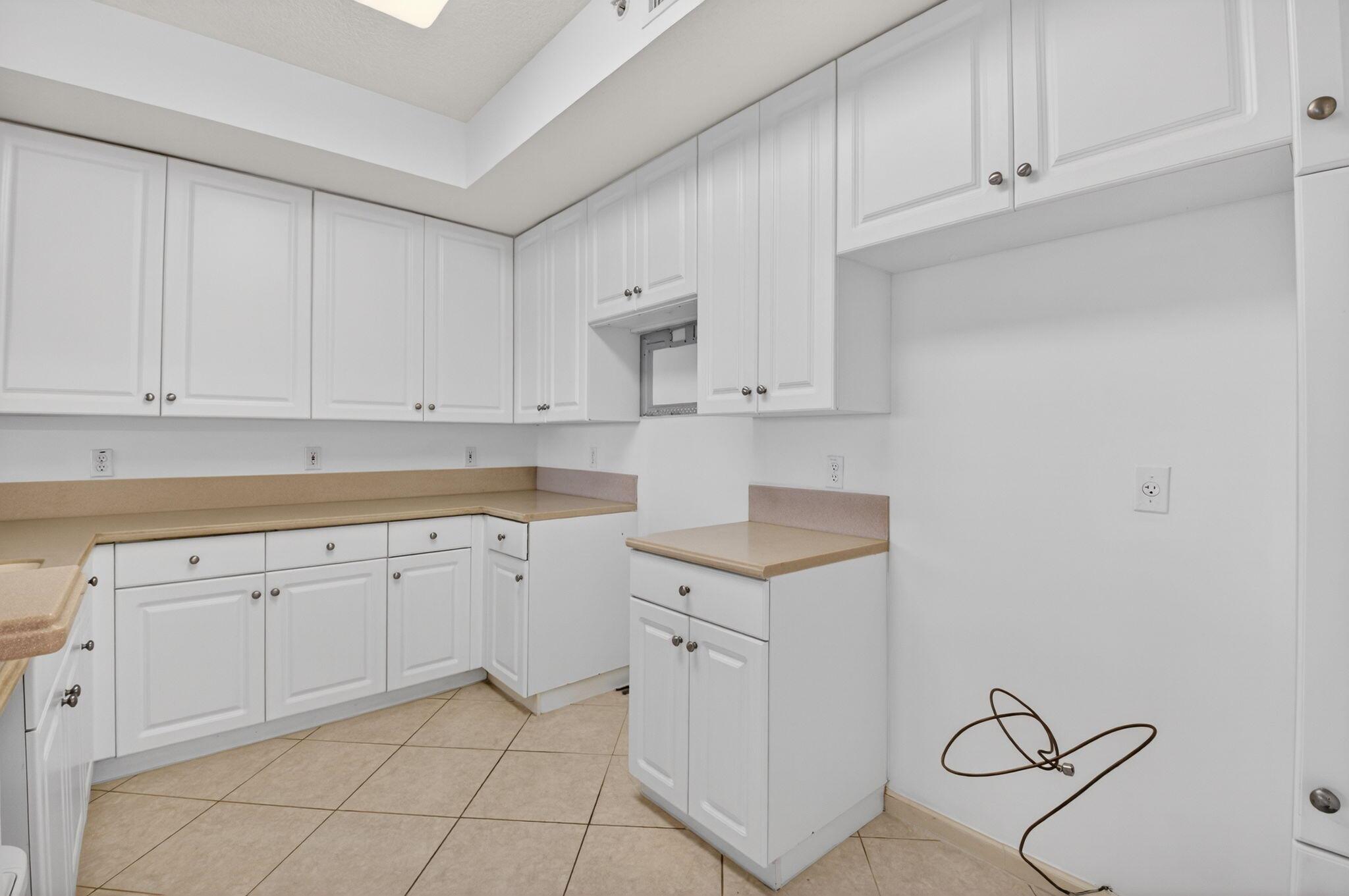 CORONADO AT BOCA RATON CO - Residential