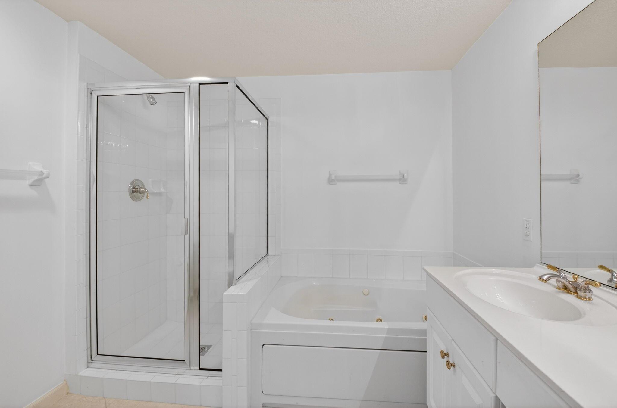 CORONADO AT BOCA RATON CO - Residential