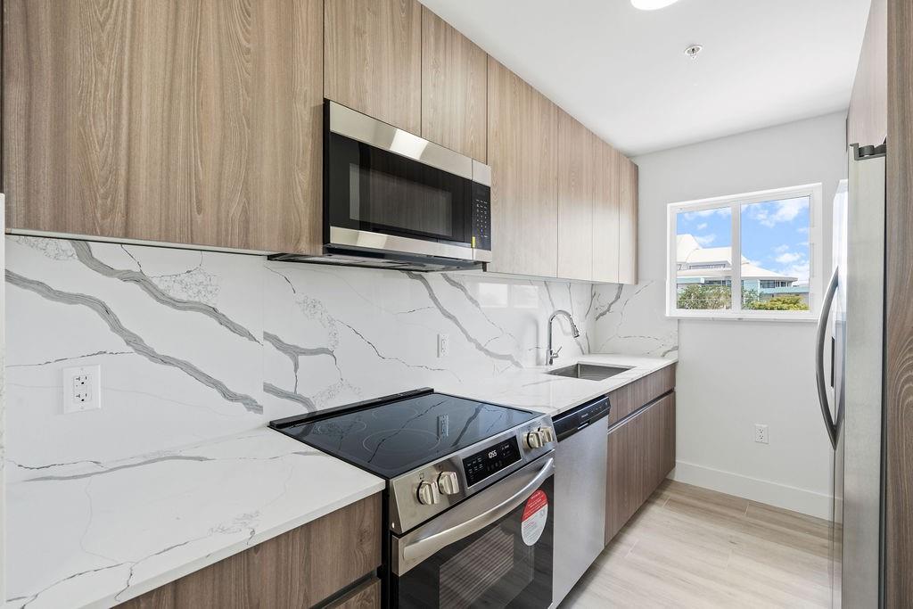 32 NW 14th Ave 3C