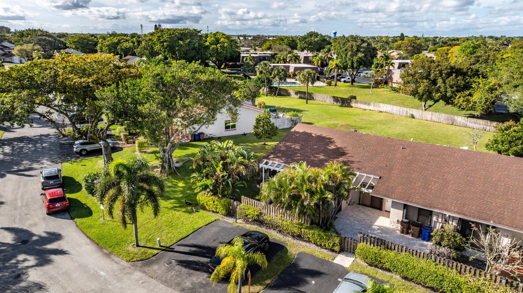 Photo of 1021 NW 53rd Street, Deerfield Beach, FL 33064 (MLS # R10958372)
